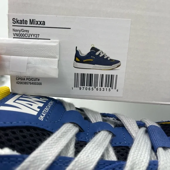 Vans Men’s Skate Mixxa
Navy/Grey
VN000CUYY27 Sneakers - Picture 16 of 16